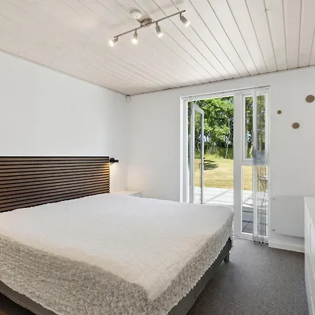 Dom wakacyjny Lovely In With Wifi Fåborg